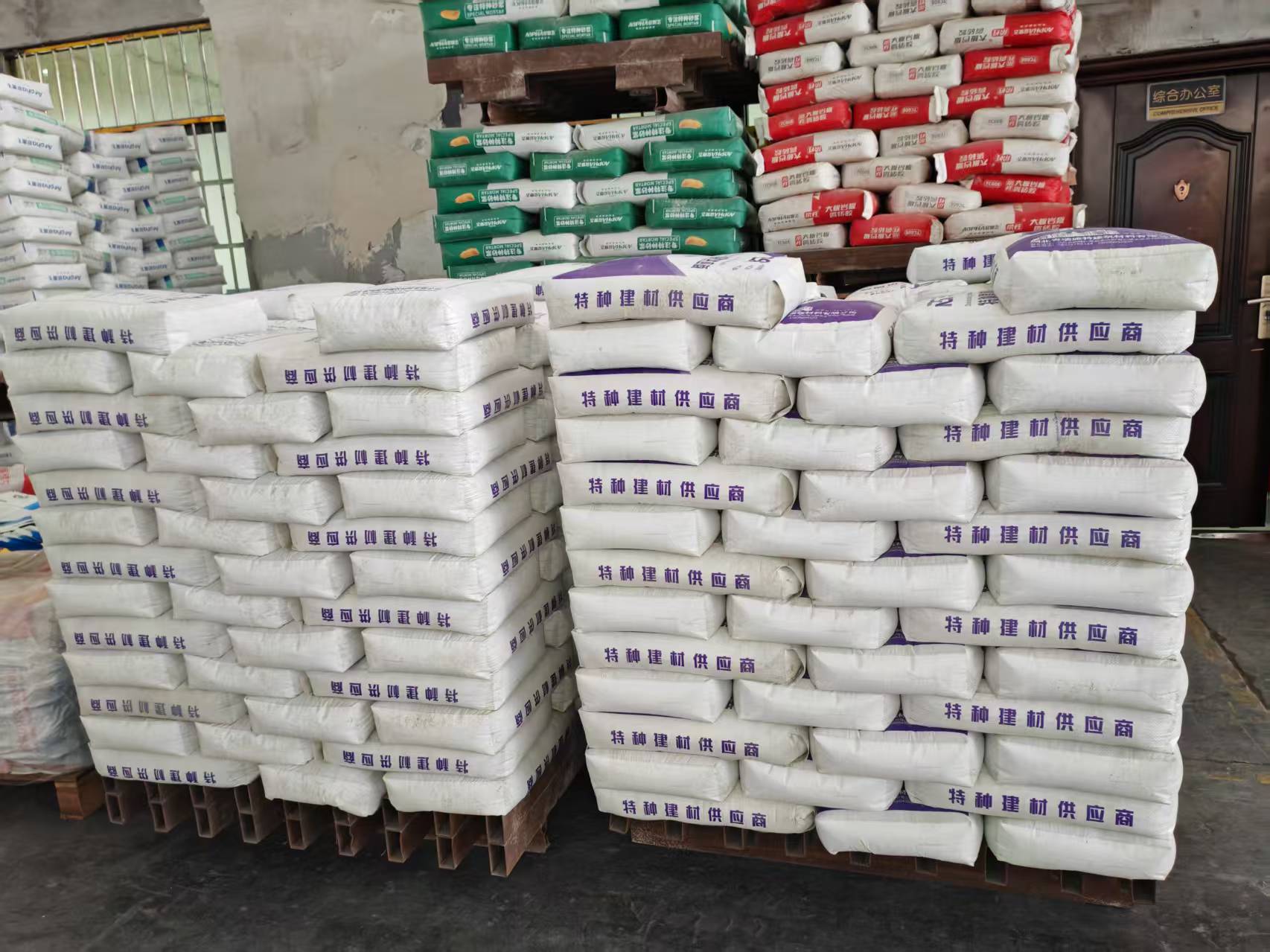 自贡拱顶带模注浆料